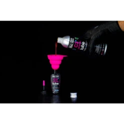 Muc-Off C3 Wet Ceramic Lube 300ml 7 Muc-Off C3 Wet Ceramic Lube 300ml -Bosch Store muc off c3 wet ceramic lube 300ml3