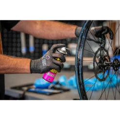 Muc-Off Glue Remover 200ml -Bosch Store muc off glue remover 200ml3