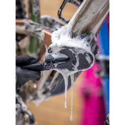 Muc-Off Soft Washing Brush 10 Muc-Off Soft Washing Brush -Bosch Store muc off soft washing brush5